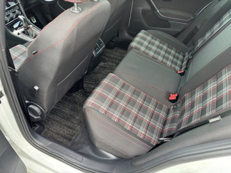 2018 Volkswagen Golf - thumbnail 23