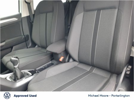 2025 Volkswagen T-Roc - thumbnail 28