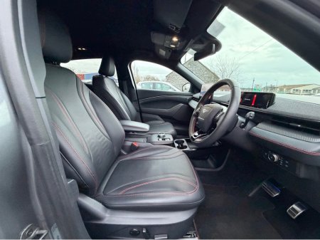 2021 Ford Mustang Mach-E - thumbnail 22