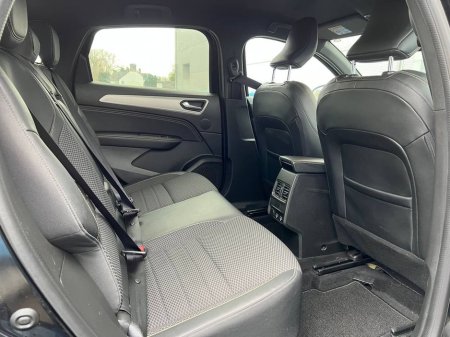 2024 Renault Arkana TECHNO 1.4 AUTO // APPLE CARPLAY/ANDROID AUTO // BLIND SPOT MONITOR // DIGITAL CLUSTER €23,950 thumbnail