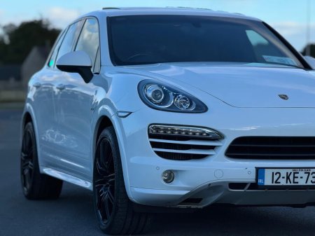 2012 Porsche Cayenne 3.0 V6 5DR 2ST €21,995 thumbnail
