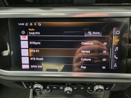 2024 Audi Q3 45 TFSI E S Tronic S line €43,975 thumbnail