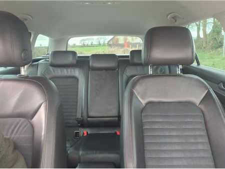 2016 Volkswagen Passat - thumbnail 10