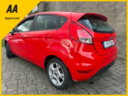 2017 Ford Fiesta - thumbnail 8