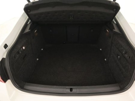 2019 Skoda Superb  €16,950 thumbnail