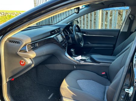 2019 Toyota Camry - thumbnail 12