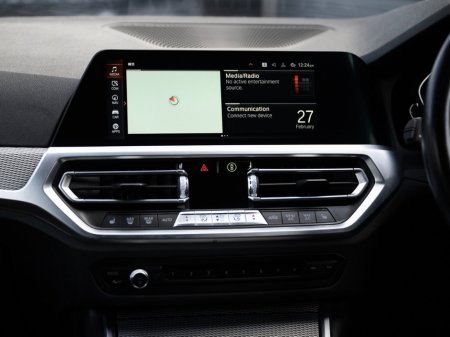 2021 BMW 3 Series - thumbnail 24