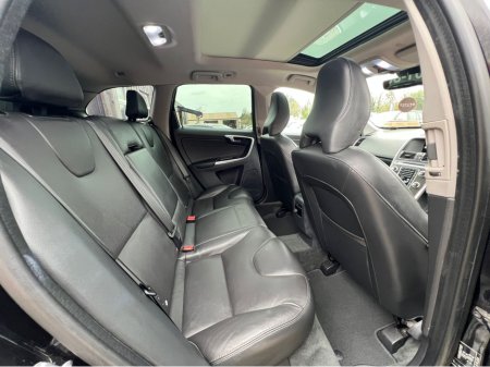 2015 Volvo XC60 - thumbnail 10