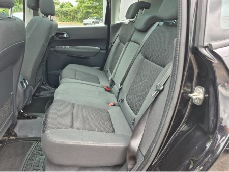 2016 Peugeot 3008 ACTIVE 1.6 BLUE HDI 120 A AUTOMATIC €9,999 thumbnail