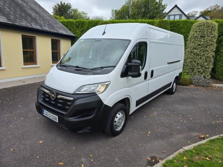 2022 Opel Movano  €15,950