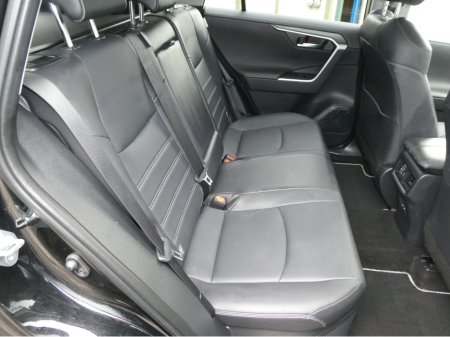 2025 Toyota Rav4 - thumbnail 16