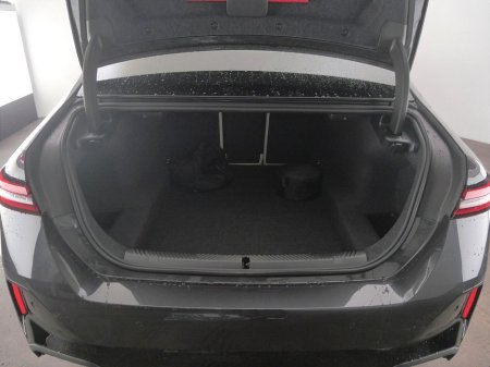 2026 BMW 5 Series - thumbnail 13