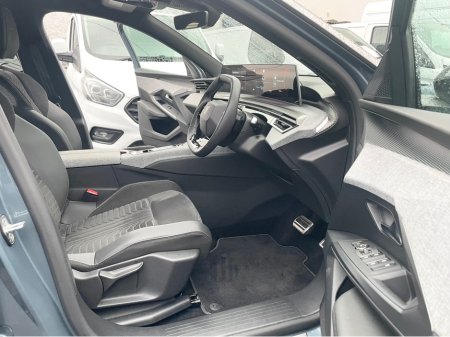 2025 Peugeot 5008 E 5008 GT-LINE 73KW 213BHP FULLY ELECTRIC €47,950 thumbnail