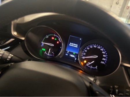 2023 Toyota C-HR HYBRID SOL 4DR AUTO €24,499 thumbnail