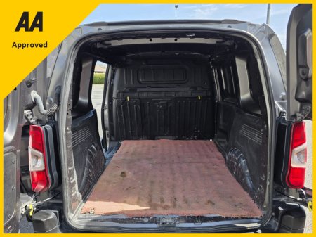 2021 Opel Combo - photo 4