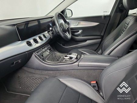 2019 Mercedes-Benz E Class - thumbnail 13