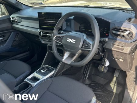 2025 Dacia Duster HEV 140 Expression €31,900