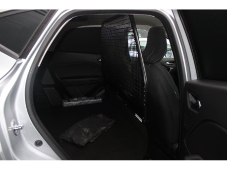 2021 Renault Captur 1.5 DCI PLAY COMMERCIAL 95 €8,902 thumbnail