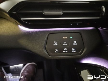 2022 Volkswagen ID.4 FAMILY 77kWh 204HP €22,975 thumbnail