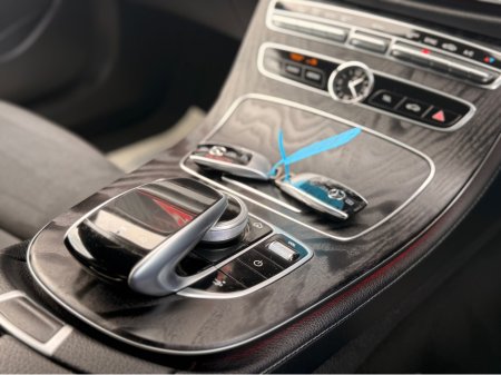 2021 Mercedes-Benz E Class - thumbnail 16