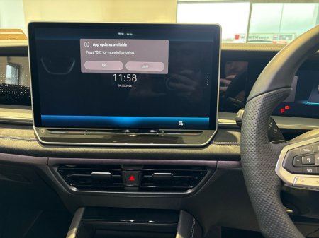 2026 Volkswagen Tayron R-line 75 PHEV €61,617 thumbnail