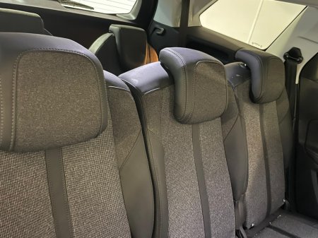 2020 Peugeot 5008 - thumbnail 18