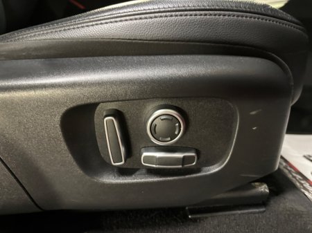 2021 Land Rover Range Rover Evoque 1.5 PHEV AWD Bronze €34,950 thumbnail