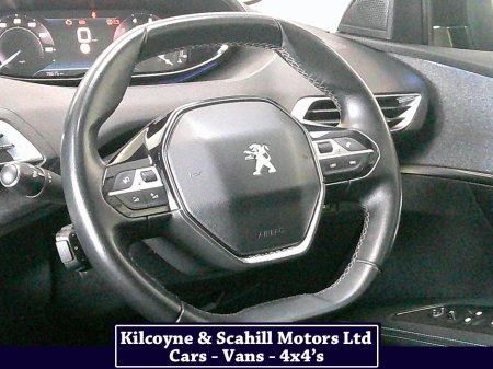 2021 Peugeot 5008 ALLURE BLUEHDI 7 Seater *Leather Interior + Heated Seats* €30,950 thumbnail
