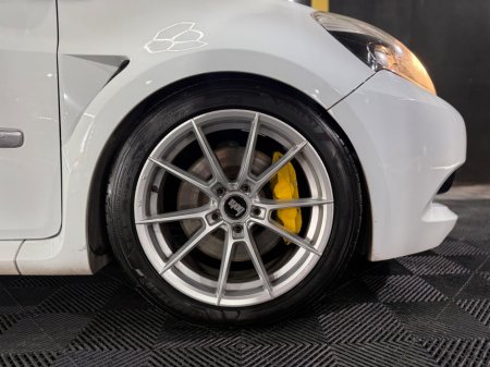 2012 Renault Clio - thumbnail 6