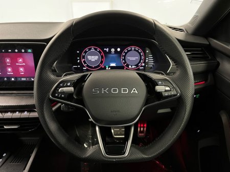 2025 Skoda Octavia - thumbnail 5