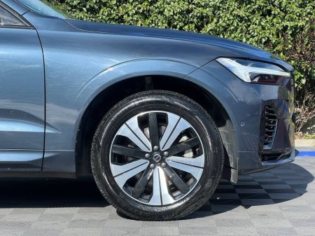 2023 Volvo XC60 - thumbnail 11