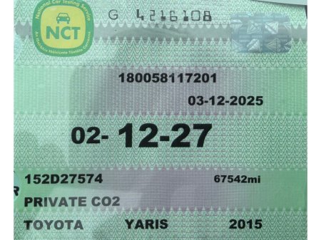 2015 Toyota Yaris - thumbnail 10