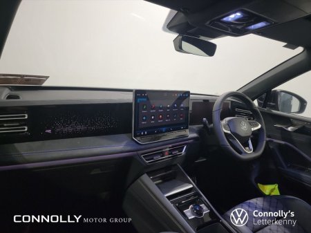 2026 Volkswagen Tiguan 2.0 TDI 150HP R-Line €64,901 thumbnail