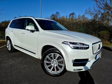 2017 Volvo XC90 - thumbnail 3