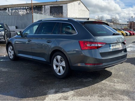 2016 Skoda Superb - thumbnail 6