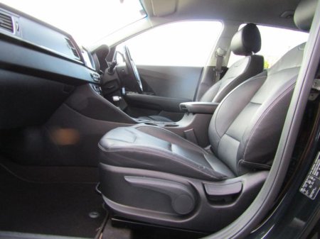 2018 Kia Niro Hybrid EXL 5DR Auto €15,950 thumbnail