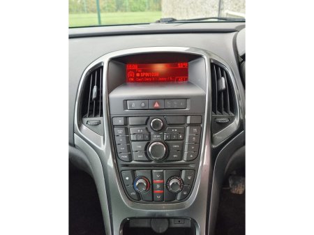 2013 Opel Astra - thumbnail 16