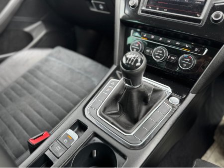 2016 Volkswagen Passat 2.0 TDI GT BLUEMOTION *FUL SERVICE HISTORY* €9,995 thumbnail