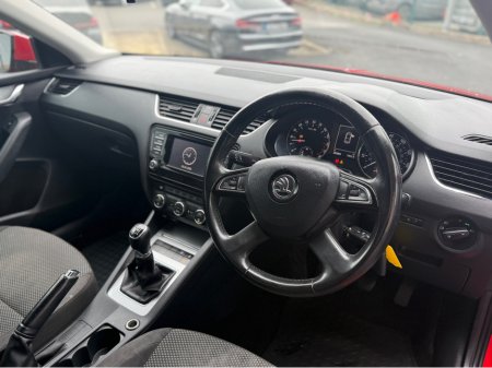 2013 Skoda Octavia 2.0 TDI CR SE 150PS 5DR €6,950 thumbnail