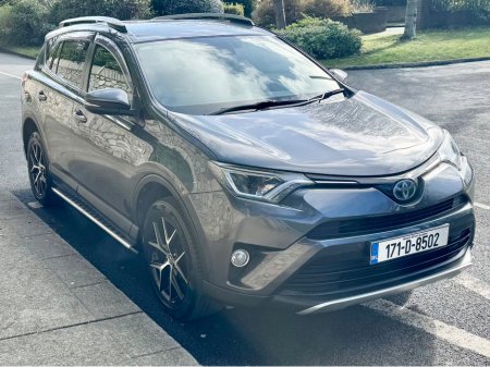 2017 Toyota Rav4 - thumbnail 9