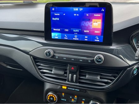 2020 Ford Focus - thumbnail 30