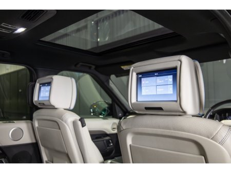 2020 Land Rover Discovery  €49,950 thumbnail