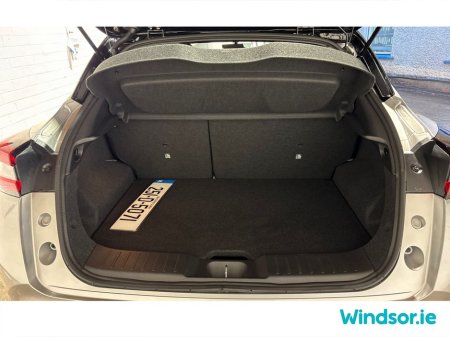 2025 Nissan Juke 1.0T PET 2WD SV Premium €32,495 thumbnail