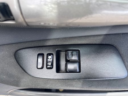 2008 Toyota Auris - thumbnail 7