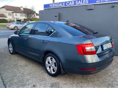 2017 Skoda Octavia - thumbnail 16