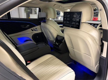 2025 Bentley Flying Spur 3.0 V6 E-HYBRID AZURE=AS NEW//HUGE SPEC=PAN ROOF//BALANCE OF BENTLEY WARRANTY=ONLY €150 ANNUAL ROAD TAX//TAILORED FINANCE PACKAGES AVAILABLE=TRADE INS €249,995 thumbnail