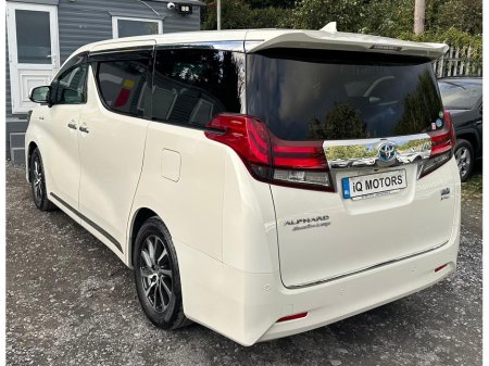 2015 Toyota Alphard Executive Lounge 2.5 Petrol Hybrid €39,995