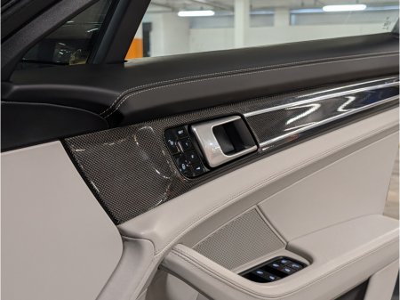 2018 Porsche Panamera - thumbnail 23