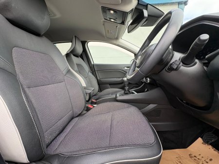 2022 Renault Captur - thumbnail 6