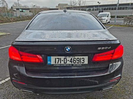 2017 BMW 5 Series - thumbnail 3